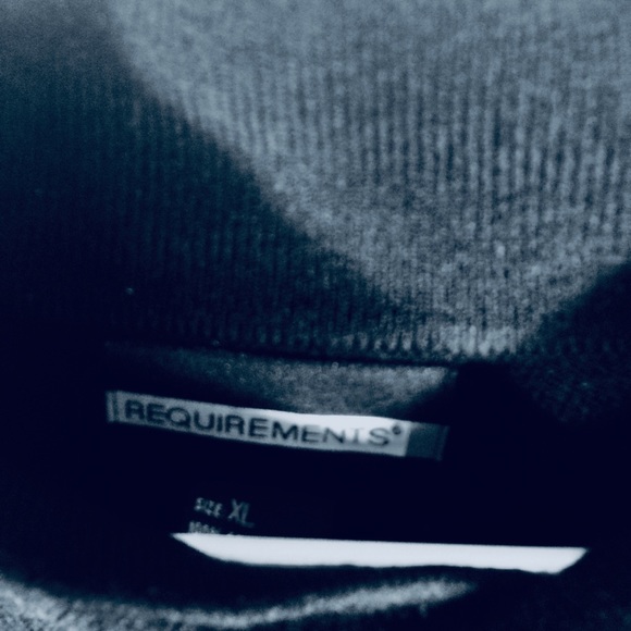 Requirements sweater - Picture 3 of 4